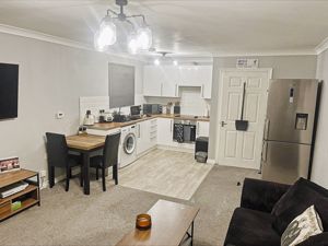 Open Planned Family Room- click for photo gallery